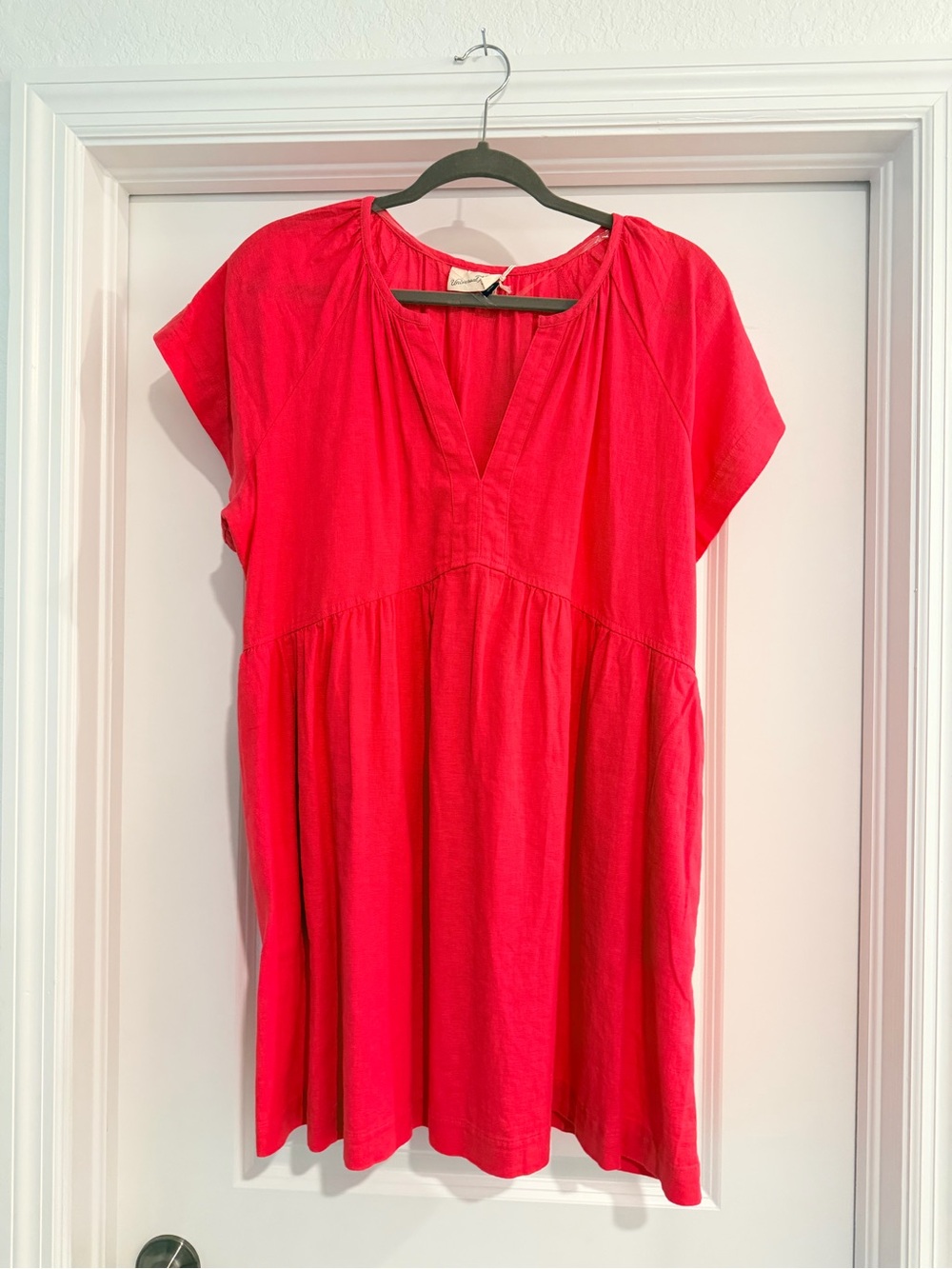Women's Bright Pink V-Neck Short Sleeve Tunic Dress